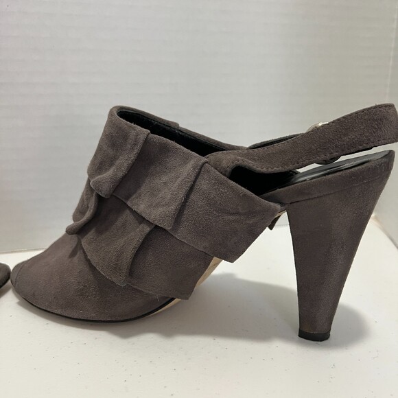 Tibi New York Women's Gray Suede Leather Ruffle High Heel Sandals Size 8.5 B - Picture 6 of 9